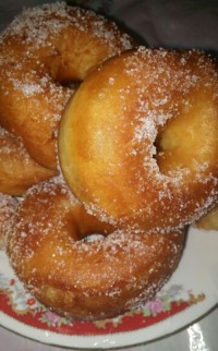 پیراشکی شکری (دونات)