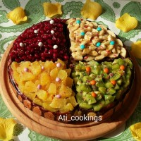 کیک چند میوه با خامه مخصوص