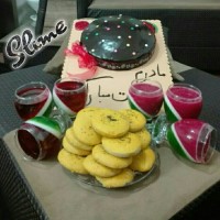 کیک اسفنجی با روکش گاناش ، نان فسایی، ژله