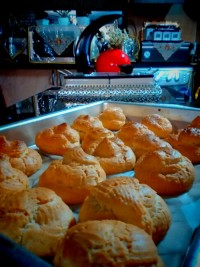 نان خامه ای ، نارنجک