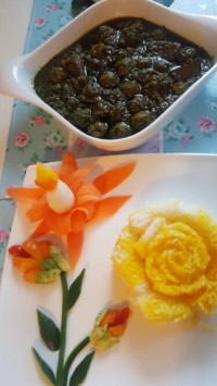 خورش گوجه سبز