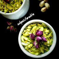 خلال پسته خانگی