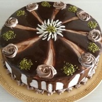 کیک با رویه شکلاتی گاناش