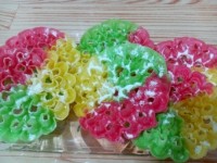 شیرینی پنجره ای سه رنگ