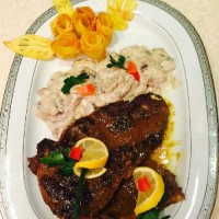 استیک با سس قارچ