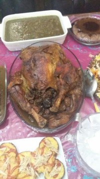 بوقلمون بریان با سس پستو