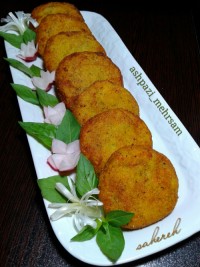 کروکت سیب زمینی با کوکتل گوشت