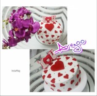 کیک خامه ای با تزیین فوندانت