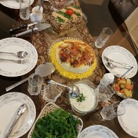 سلام. میز مهمانی