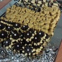 شیرینی نخودچی با پسته