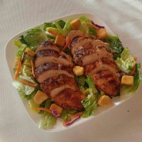 سینه بوقلمون گریل شده