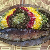 سبزی پلو باماهی قزل الابفرمایید??