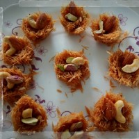 شیرینی لونه گنجیشکی