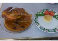 خروس محلی با تخم انار