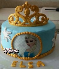 کیک تولد تم السا و تاج