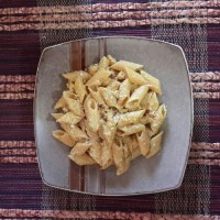 پنه با سبزیجات و سس گوجه فرنگی وریحان