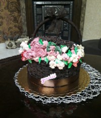 سفارش کیک سبد گل برای یک زوج خوشبخت