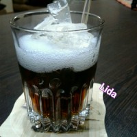 ژله نوشابه ای با کف و یخ