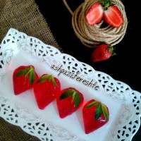 ژله توت فرنگی