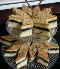 کیک کرم دار