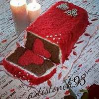 کیک سورپرایز مخملی