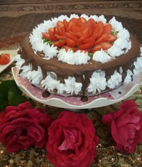 کیک شکلاتی برای تولد خواهر عزیزم