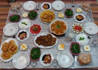 سفره افطاری ما
