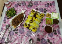برنج وخورش مرغ وآلو