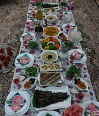 اینم افطاری من و مهمونام