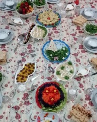 سفره افطاری برای مهمونام.