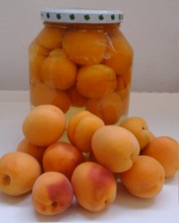 کمپوت زردالو