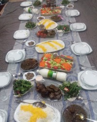 سفره مهمانی خونه خواهرم
