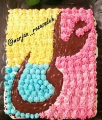 کیک اسفنجی خامه ای