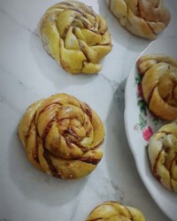 نان خرمایــے کرمانشاهــے