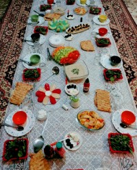 سفره افطار مامان جونم.