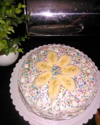 کیک خامه ای بافیلینگ موز