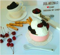 بستنی وانیلی با شاتوت