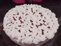 بازم کیک خامه ایم.و بازم طرح من دراوردی و یهویی