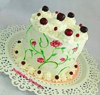 کیک چند میوه با خامه مخصوص