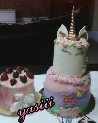 کیک تولد عزیزای دلم یکتا و هلما کیک اسب تک شاخ