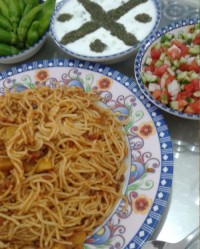 ماکارونی با مخلفات