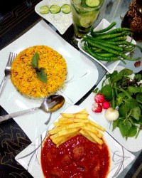 خورشت گوجه با گوشت