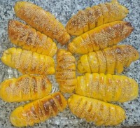 پیراشکی گوشت چرخ کرده با کالباس