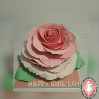 کیک گل رز به مناسبت روز دختر