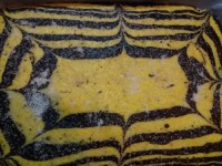 کیک زبرا زعفرانی و کاکائویی