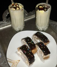 شیر موز بستنی