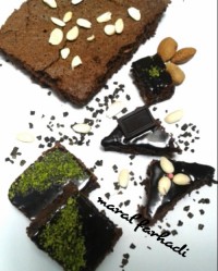 کیک کاکائویی با بادام