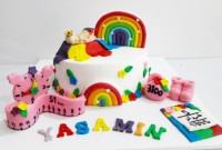 کیک خامه با دکور فوندانت