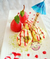 دسر بستنی با گلابی ژله ای داغ