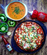 سلام عشقولیاااااا حالتون چطوره؟دماغتون چاقه؟ پیتزا و سوپ ناهارونه امروزمون.